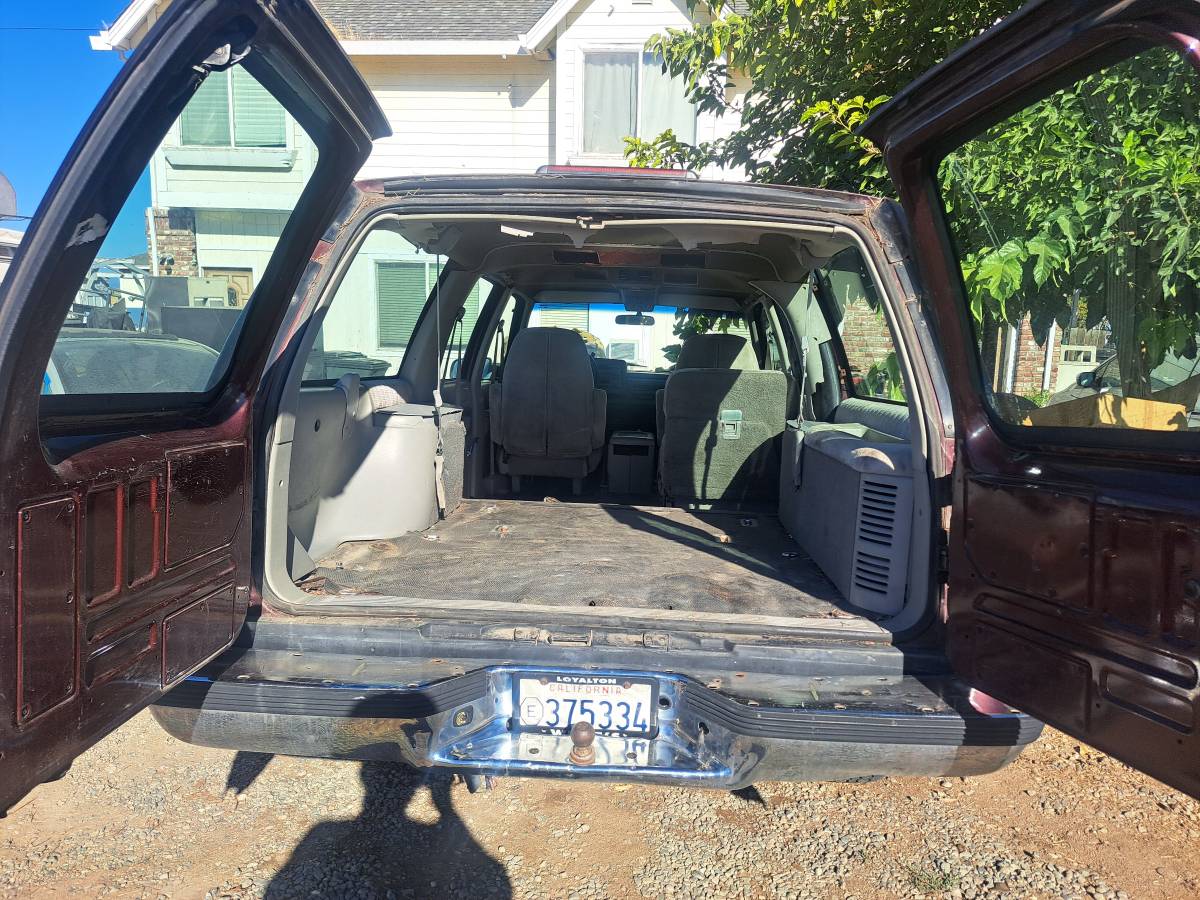 Chevy-suburban-lt-4x4-1994-purple-11