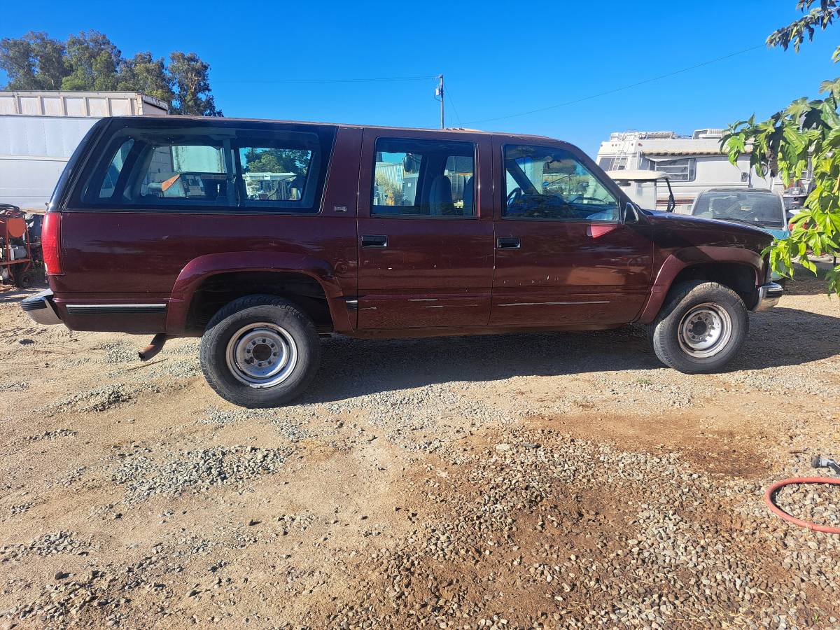 Chevy-suburban-lt-4x4-1994-purple-4