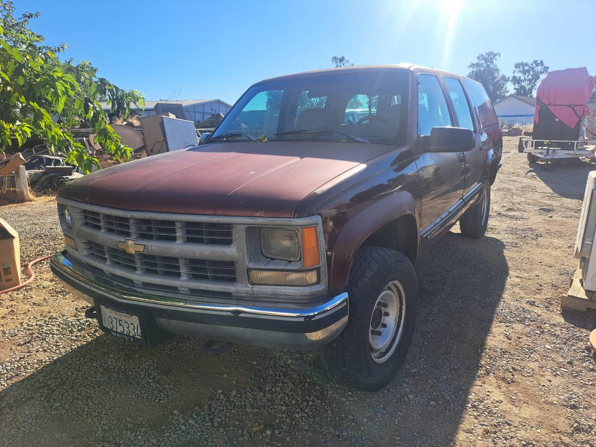 Chevy-suburban-lt-4x4-1994-purple-5