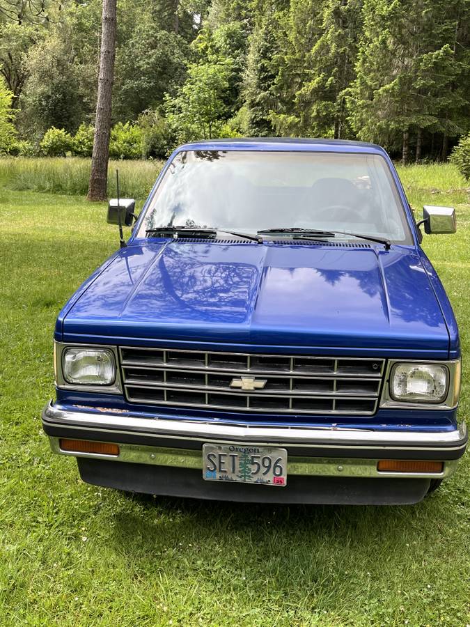 Chevy-tahoe-1987-blue-2