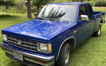 Chevy-tahoe-1987-blue-3