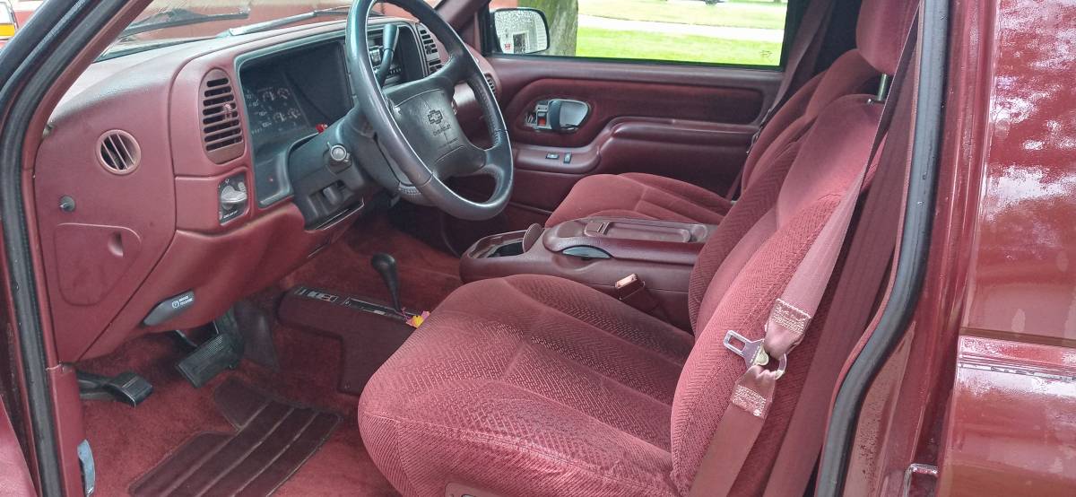 Chevy-tahoe-ls-1995-red-2