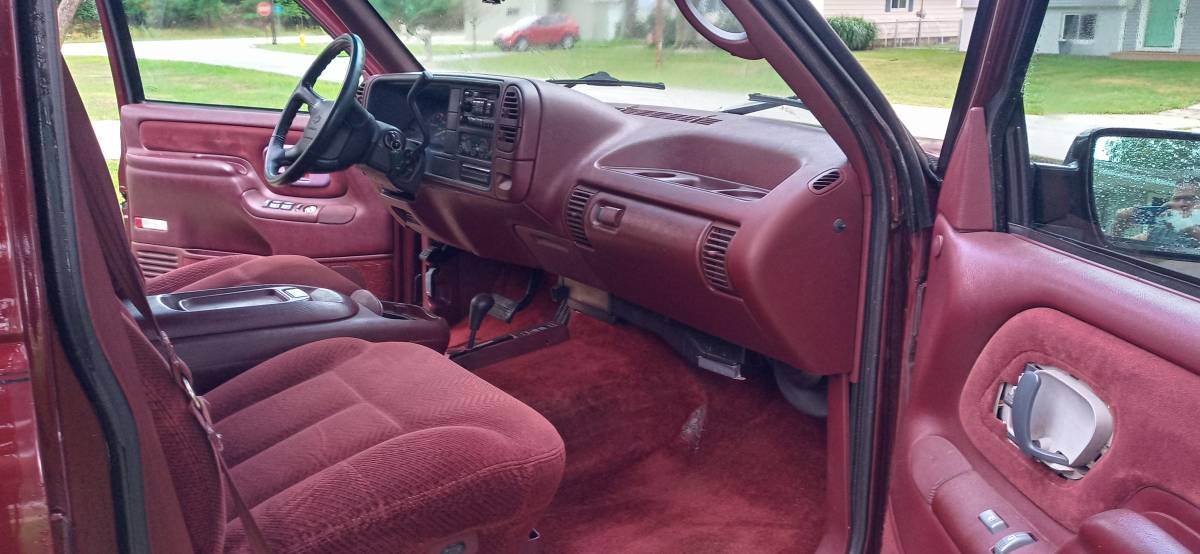 Chevy-tahoe-ls-1995-red-4
