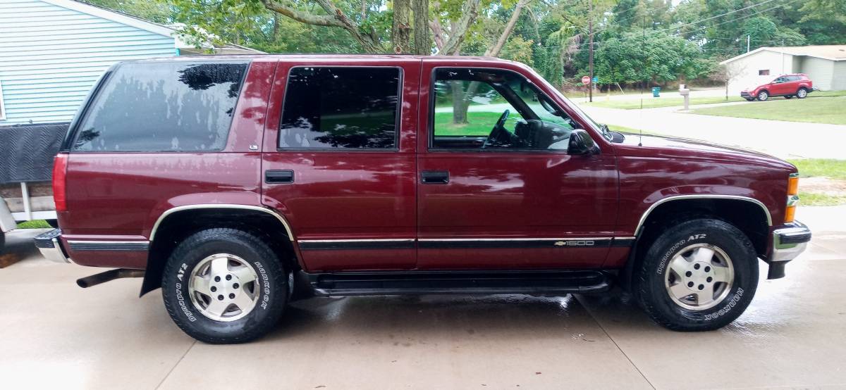 Chevy-tahoe-ls-1995-red-8