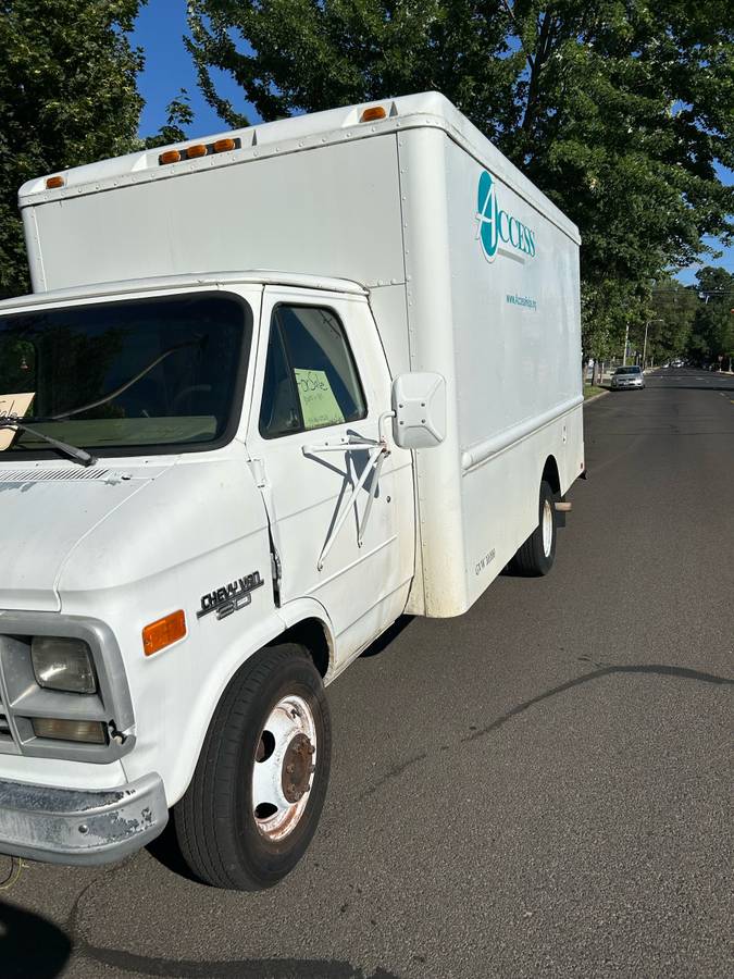 Chevy-tkh30-1993-white-1