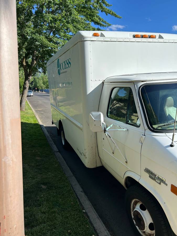 Chevy-tkh30-1993-white-2