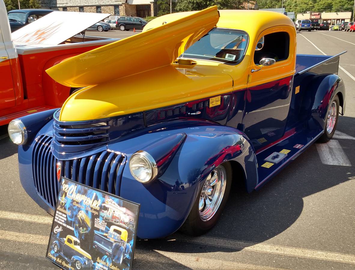 Chevy-truck-1942-blue-1