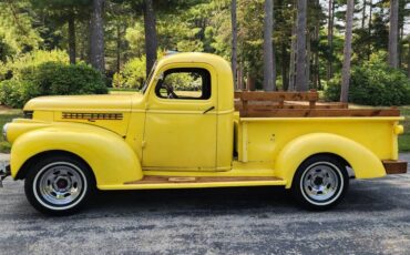 Chevy-truck-1946-yellow-2