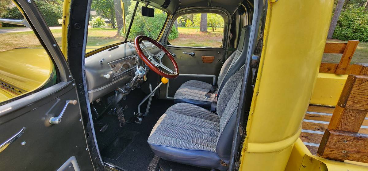 Chevy-truck-1946-yellow-5