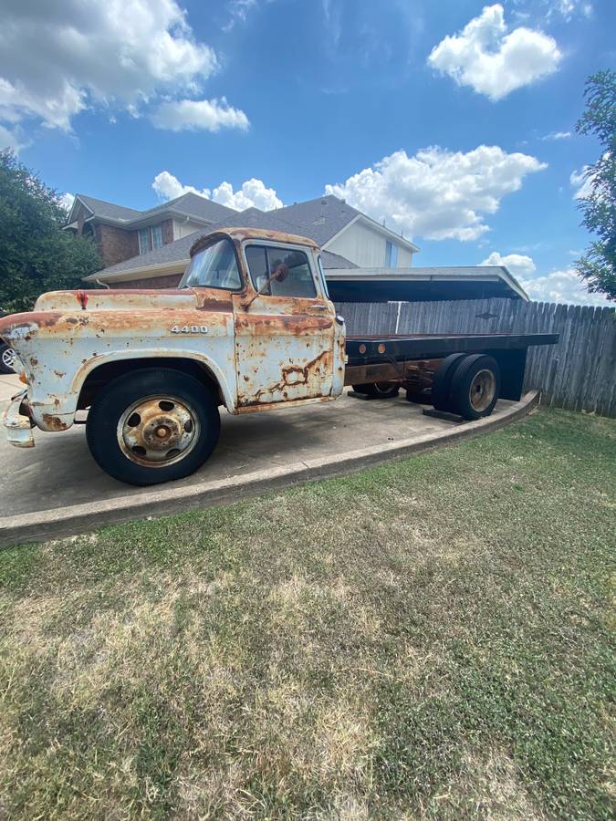 Chevy-truck-1955-white-2