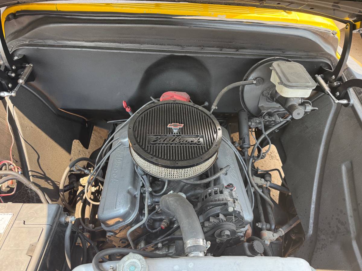 Chevy-truck-1955-yellow-1