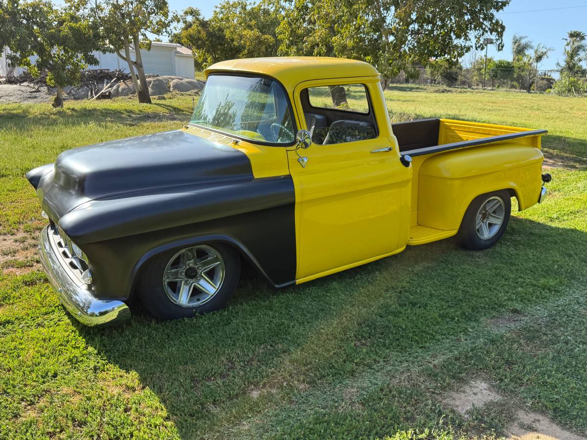 Chevy-truck-1955-yellow-2