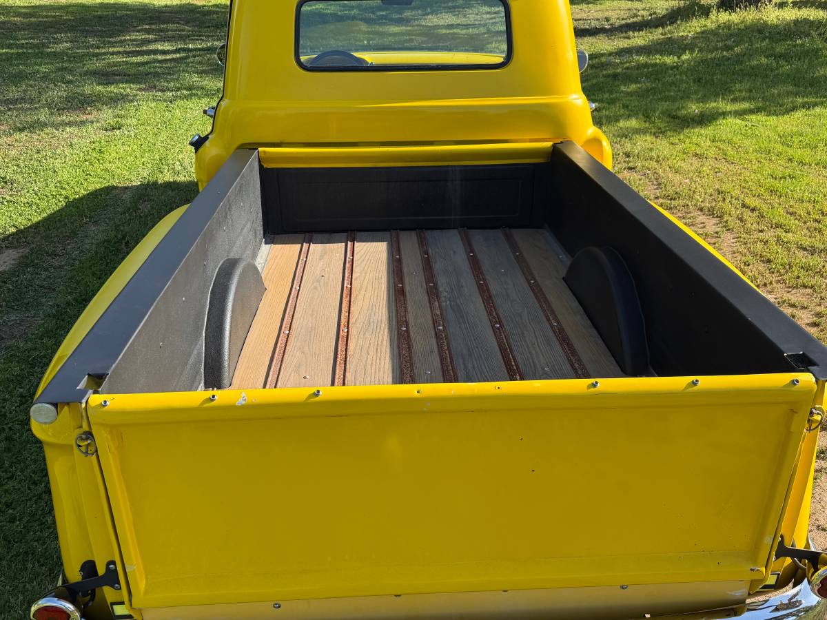 Chevy-truck-1955-yellow-4