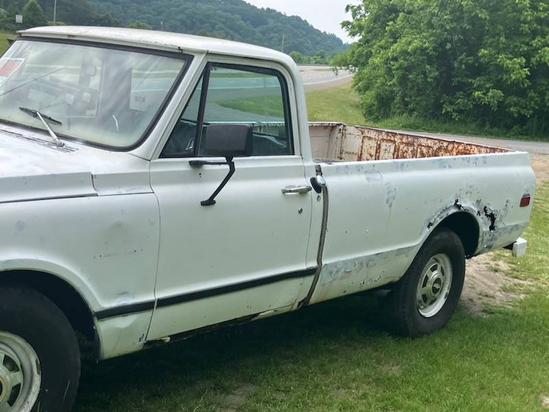 Chevy-truck-1971-white-1