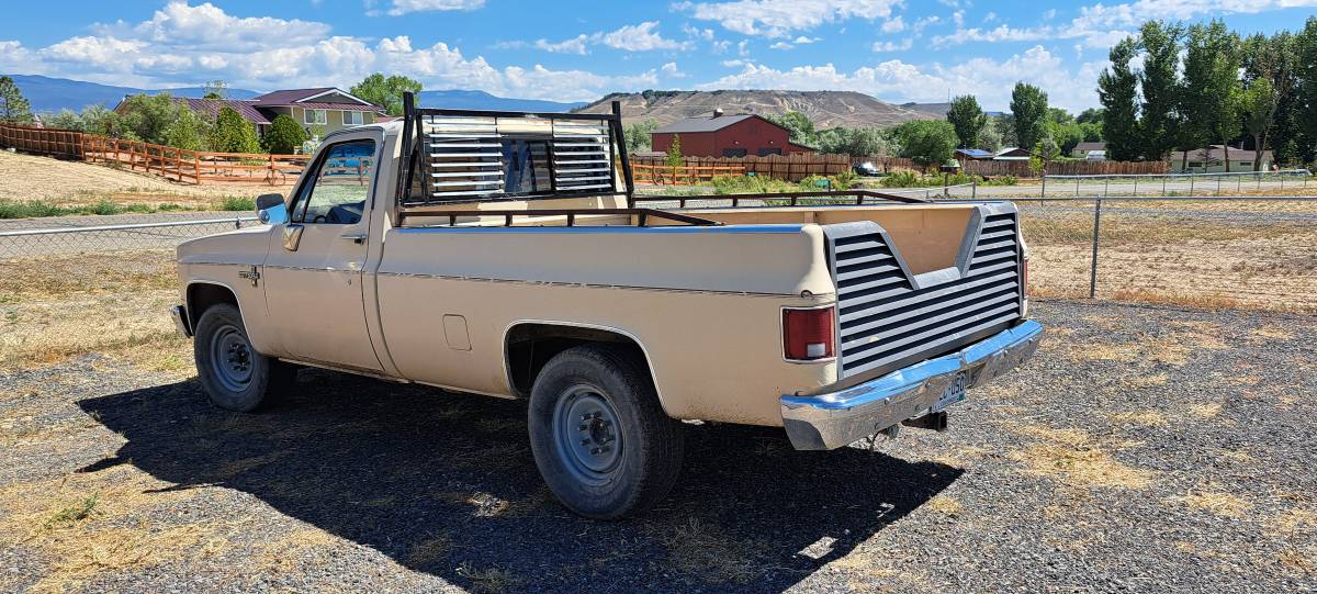 Chevy-truck-1985-11