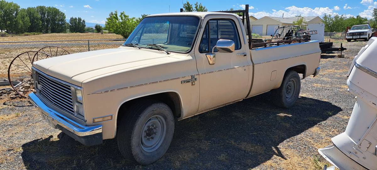 Chevy-truck-1985-9