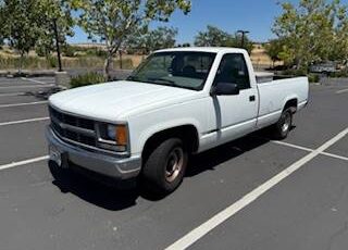 Chevy-truck-1995-white-1