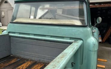 Chevy-truck-3200-1957-green-3