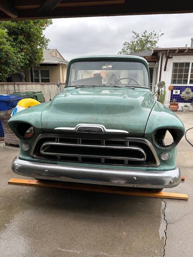 Chevy-truck-3200-1957-green-5