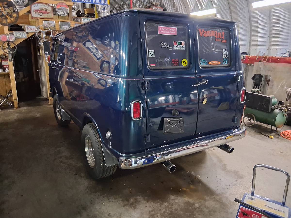 Chevy-van-1964-blue-10