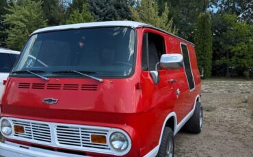 Chevy-van-1968-red
