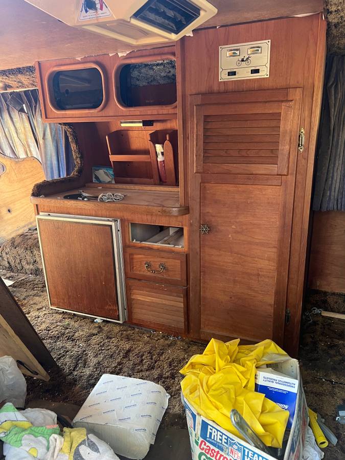 Chevy-van-c20-1972-blue-1