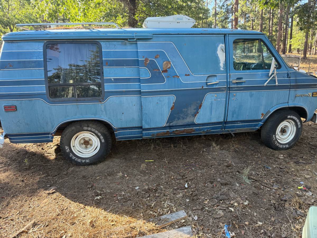 Chevy-van-c20-1972-blue-2