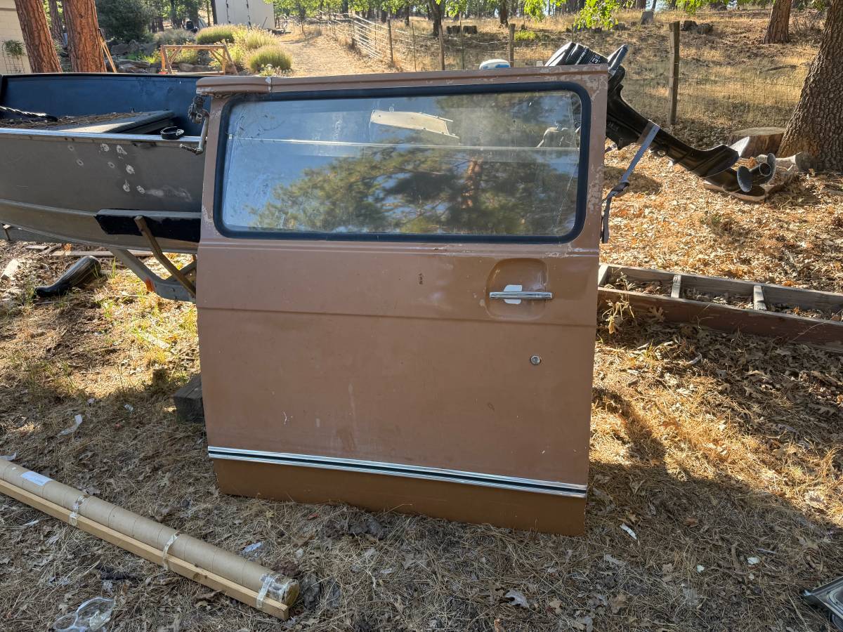 Chevy-van-c20-1972-blue-4