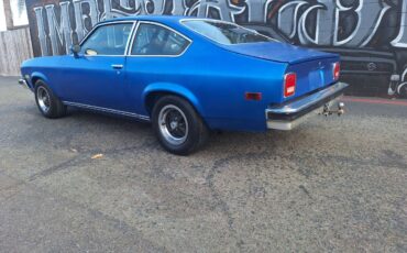 Chevy-vega-1975-blue-1