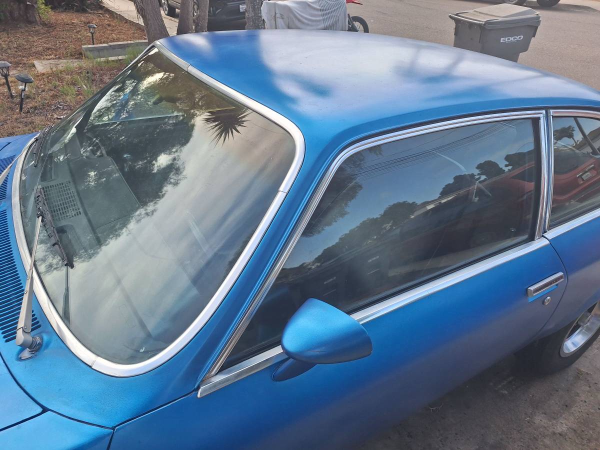 Chevy-vega-1975-blue-8
