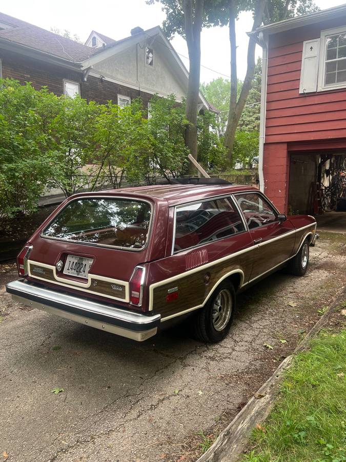 Chevy-vega-1976-red-11