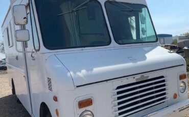 Chevy-workbox-1984-white-3