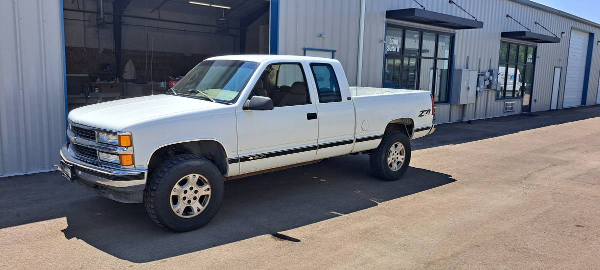 Chevy-z71-1995-white