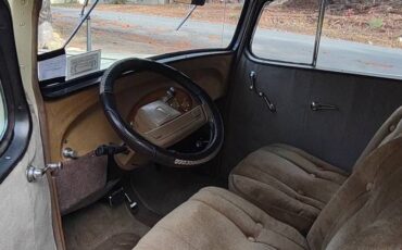 Chevy2-door-sedan-1933-4
