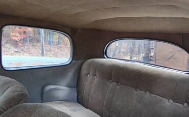 Chevy2-door-sedan-1933-7
