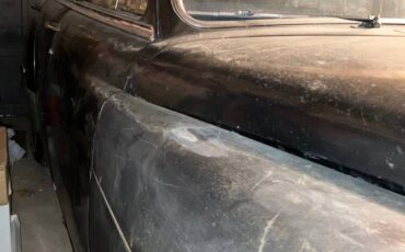 Chrysler-1949-black-3