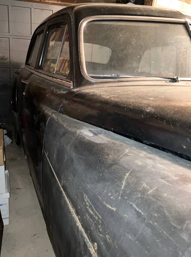 Chrysler-1949-black-3