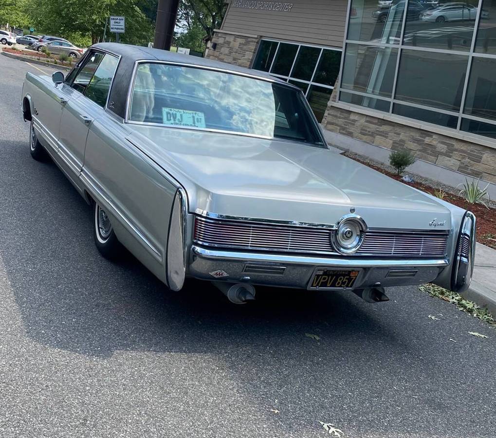 Chrysler-1967-grey-4