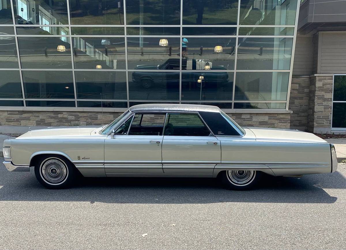 Chrysler-1967-grey-5
