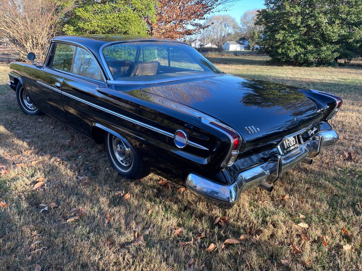 Chrysler-300-1962-black-2