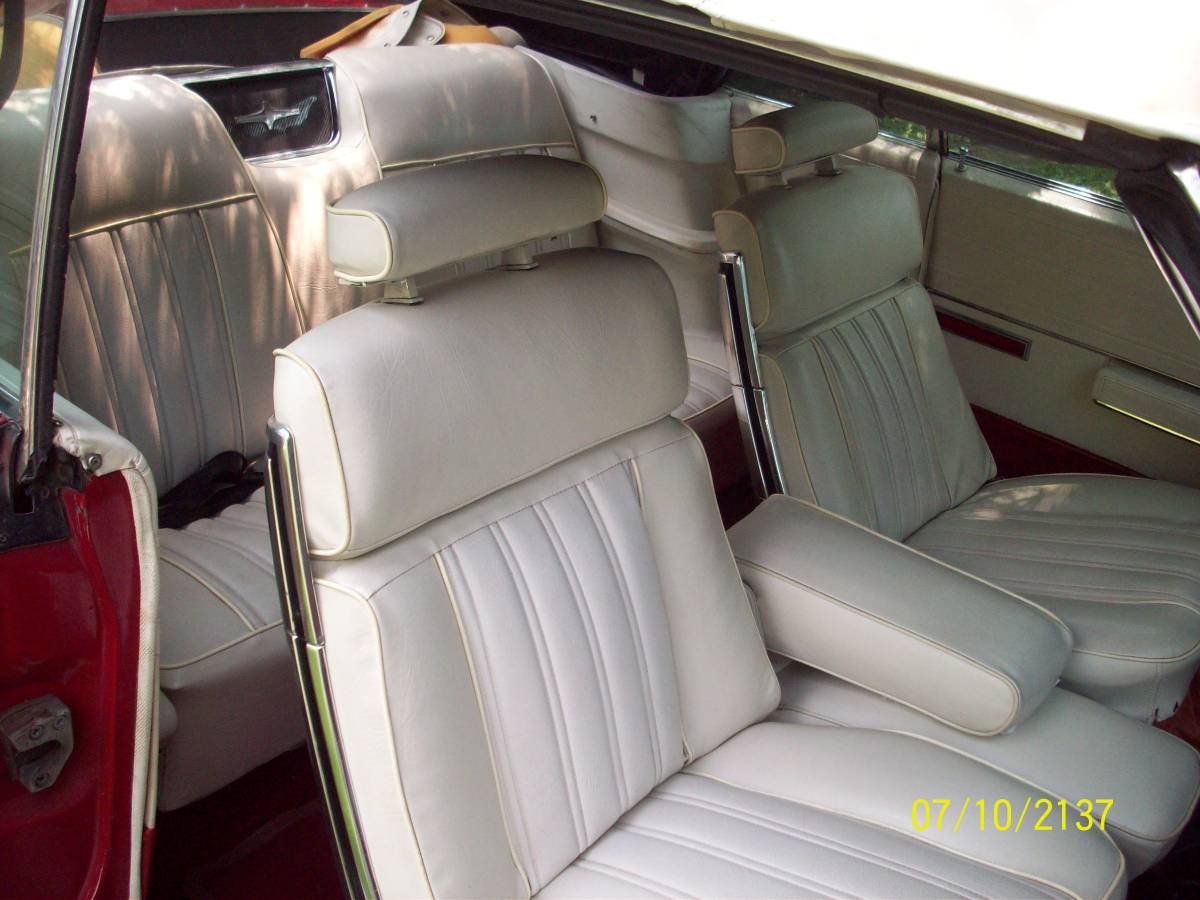 Chrysler-300-1966-red-1