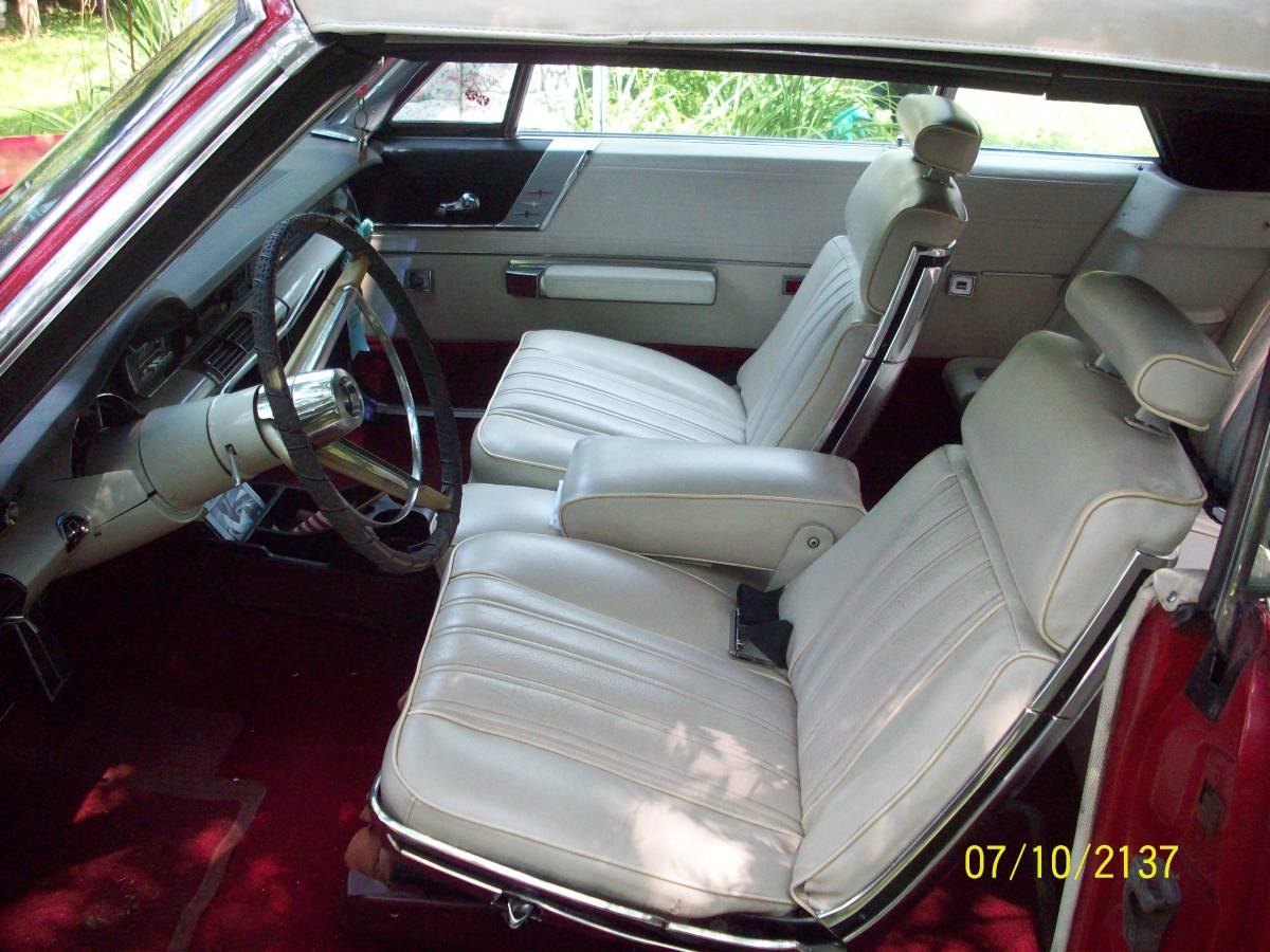 Chrysler-300-1966-red-3