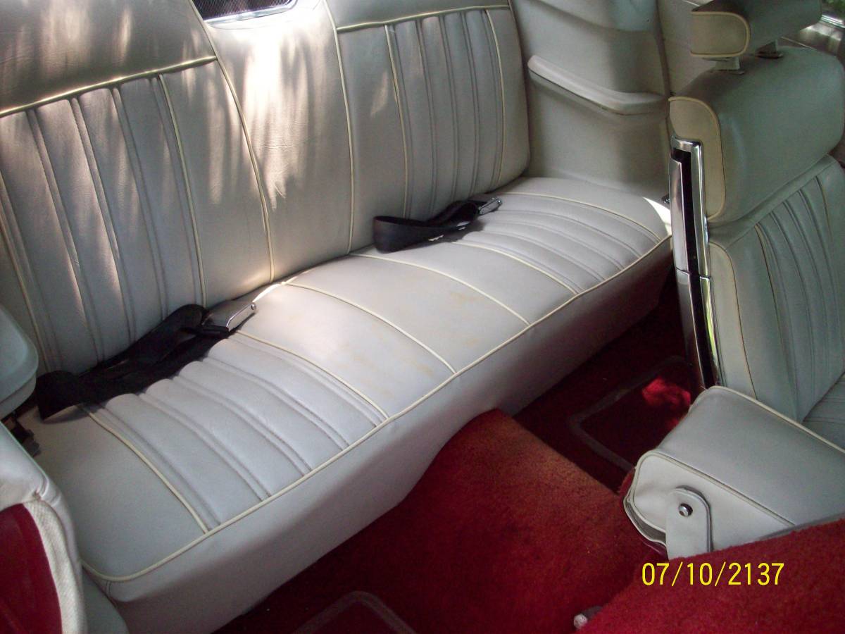 Chrysler-300-1966-red-5