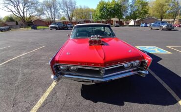 Chrysler-300-1966-red-black-amp-white