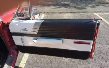 Chrysler-300-1966-red-black-amp-white-5