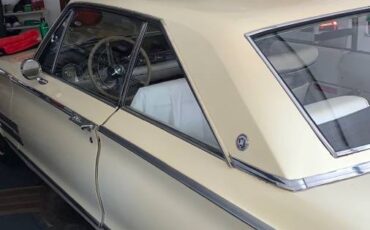 Chrysler-300-1966-yellow-17