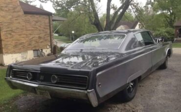 Chrysler-300-1968-grey-1