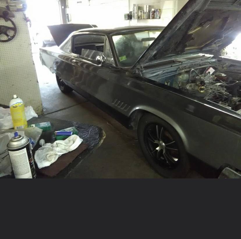 Chrysler-300-1968-grey