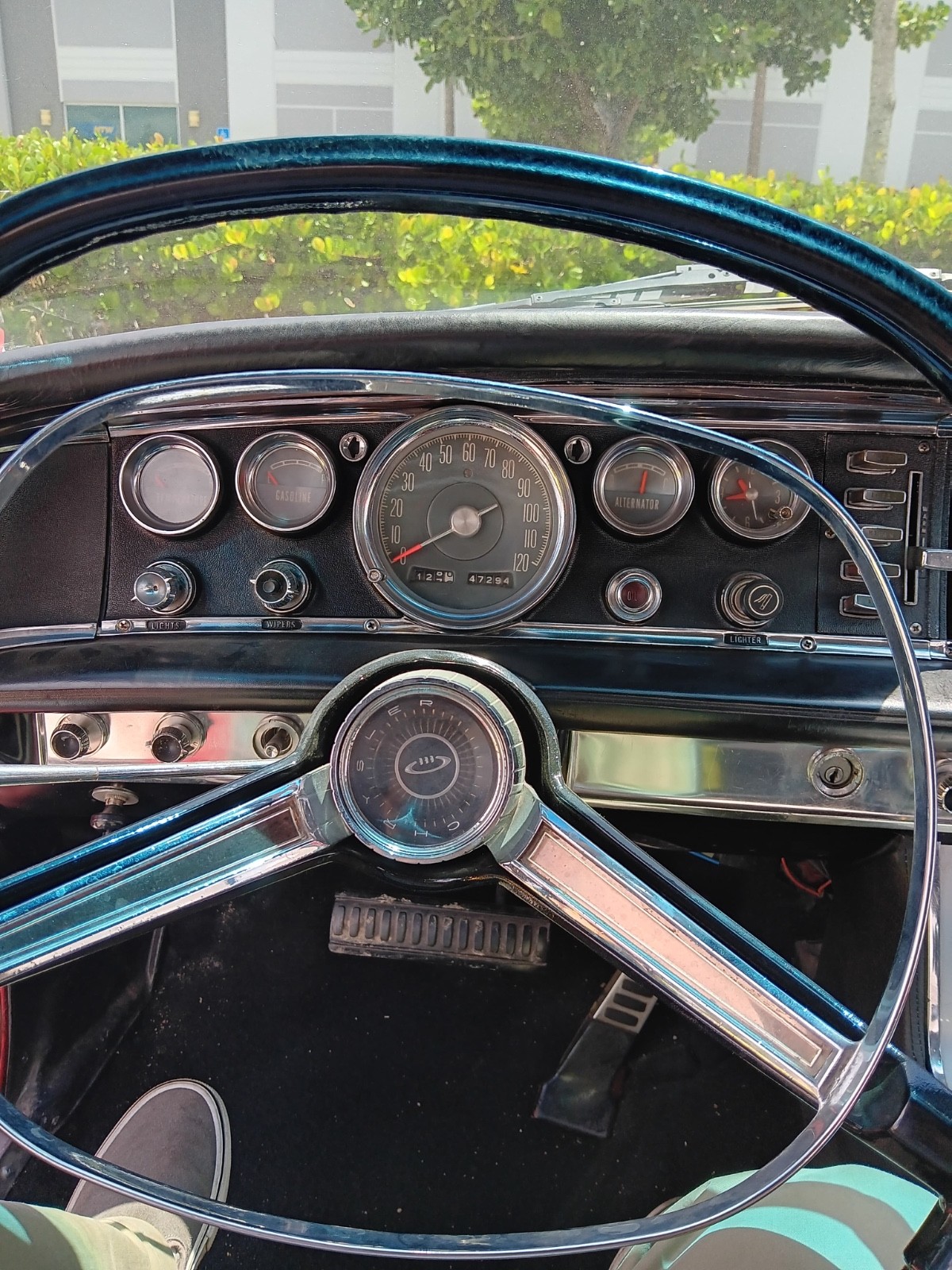 Chrysler-300-Series-1964-Convertible-2
