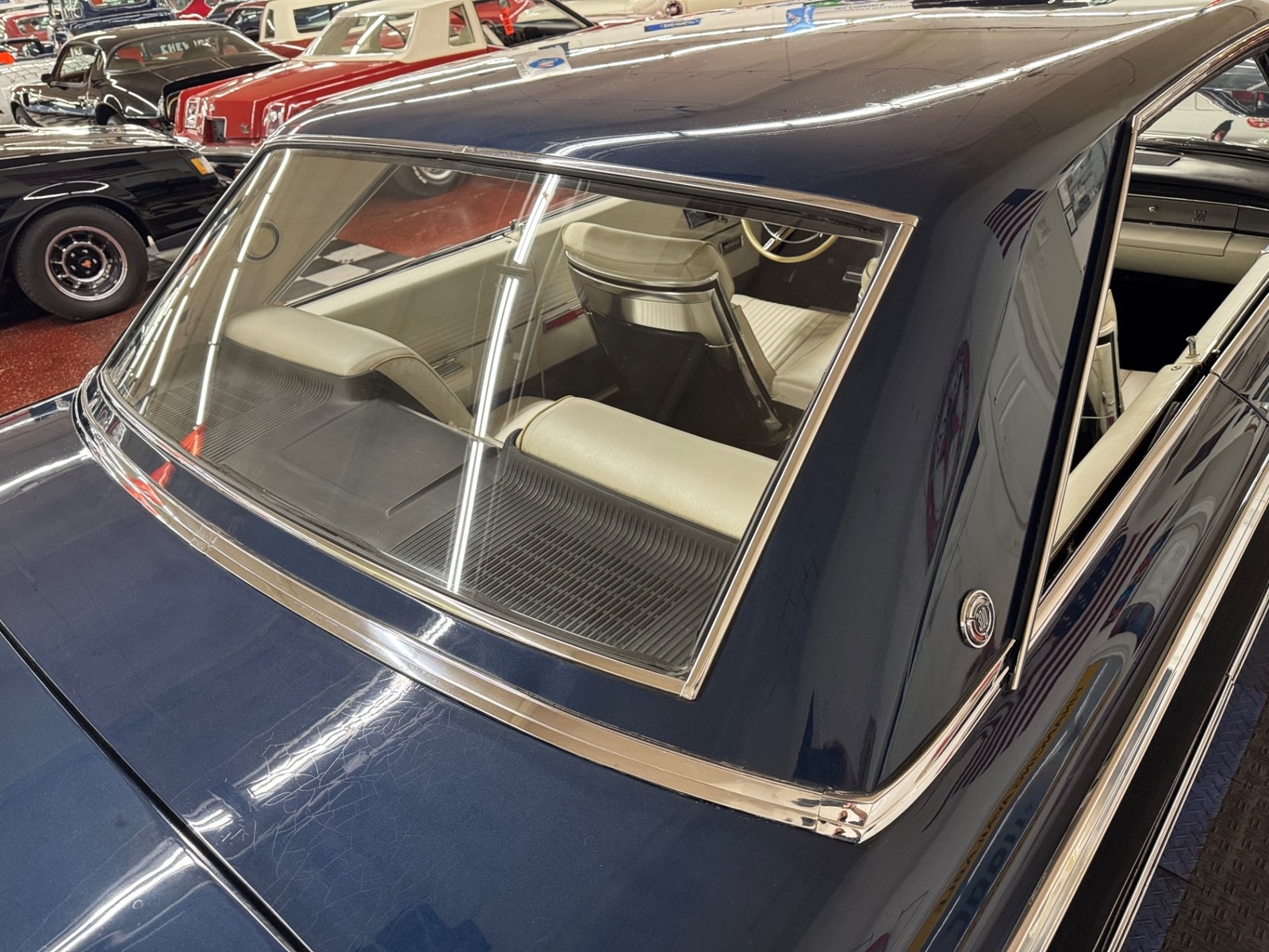 Chrysler-300-Series-1966-16